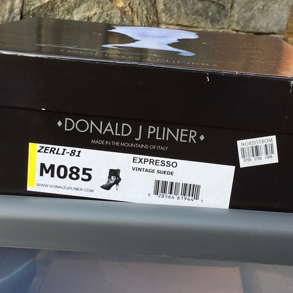 Donald J Pliner Zerli Vintage Brown Booties - Picture 11 of 11